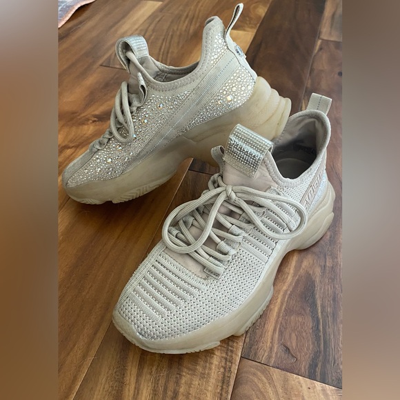 Steve Madden Maxima Sneakers - Picture 2 of 4